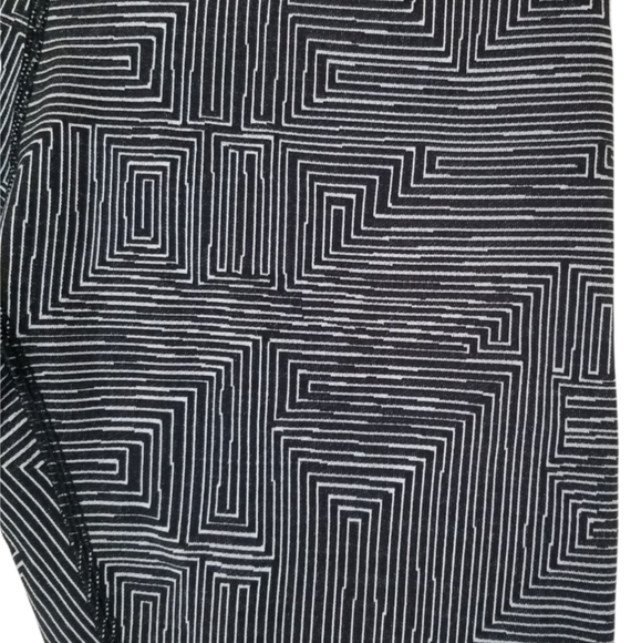 Lululemon Wunder Under Pant (Hi-Rise) - Picture 9 of 16